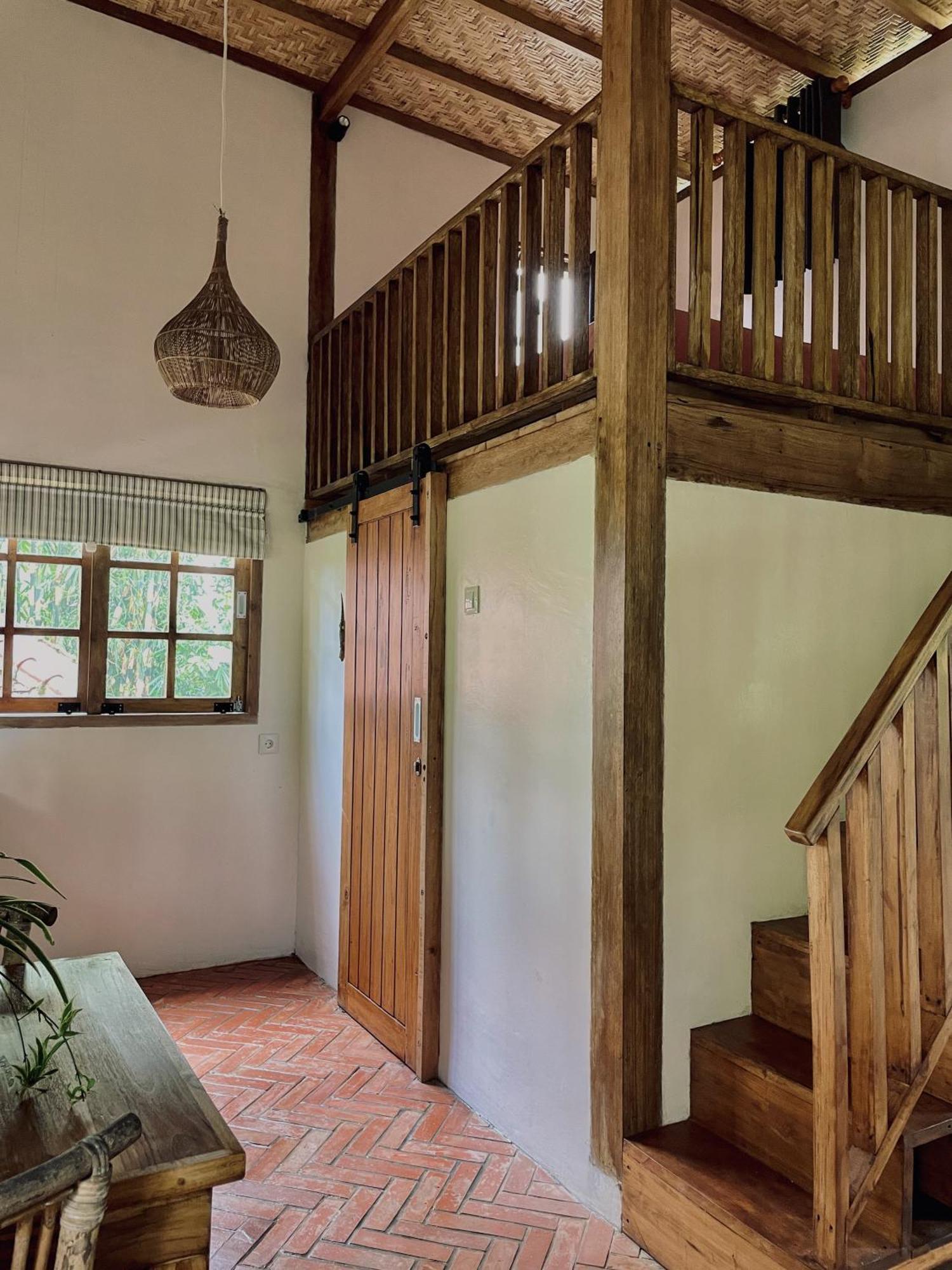 Apartamento Santai House Tetebatu Exterior foto